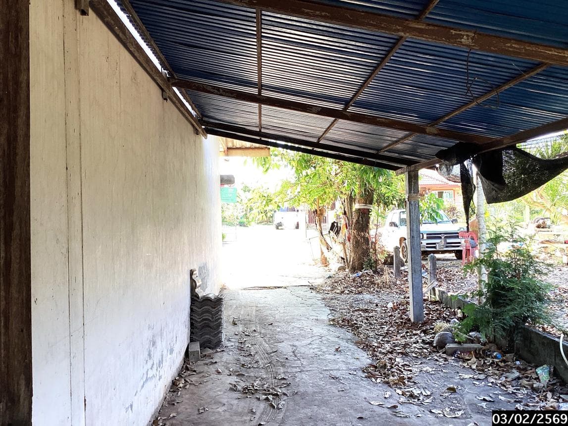 บ้านเดี่ยว ปลาโหล วาริชภูมิ สกลนคร พื้นที่ 81 ตร.ว. พื้นที่ใช้สอย 177.5 ตร.ม. 2 ห้องนอน 2 ห้องน้ำ