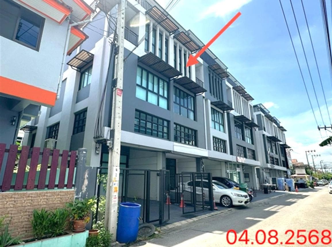 ขายอาคารพาณิชย์ คลองจั่น บางกะปิ กรุงเทพฯ 4 ห้องนอน 3 ห้องน้ำ พื้นที่ 205 ตร.ม. ทำเลทอง เหมาะทำธุรกิจและโฮมออฟฟิศ