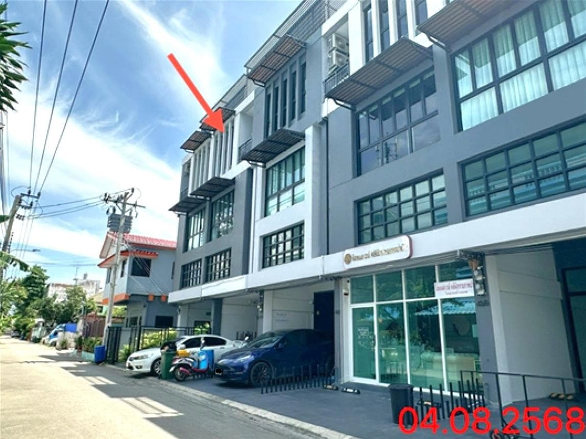 ขายอาคารพาณิชย์ คลองจั่น บางกะปิ กรุงเทพฯ 4 ห้องนอน 3 ห้องน้ำ พื้นที่ 205 ตร.ม. ทำเลทอง เหมาะทำธุรกิจและโฮมออฟฟิศ
