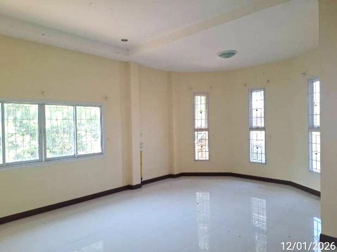 บ้านเดี่ยว 2 ห้องนอน พื้นที่ 115 ตร.ม. บนเนื้อที่ 51 ตร.ว. ทำเลศักยภาพ หนองผือ เมืองสรวง ร้อยเอ็ด