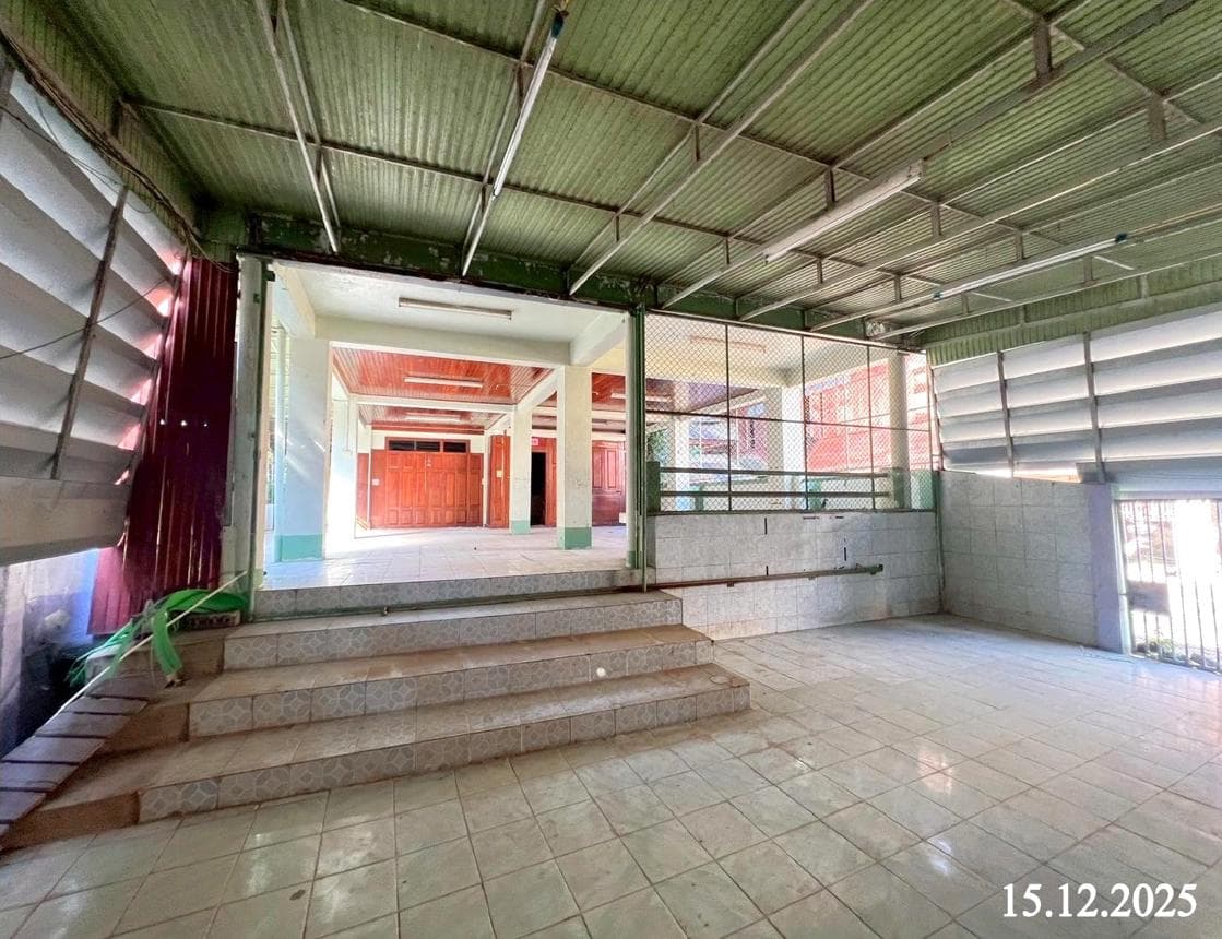 อาคารพาณิชย์ 2 ห้องนอน พื้นที่ 538 ตร.ม. ทำเลศักยภาพ ในเวียง เมืองแพร่ แพร่