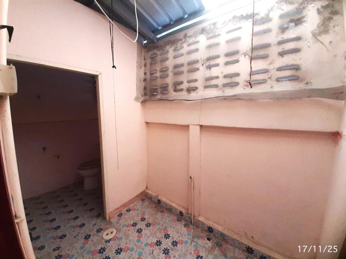 บ้านเดี่ยวหลังใหญ่ 6 ห้องนอน 7 ห้องน้ำ พื้นที่ 317.25 ตร.ม. บนเนื้อที่ 92 ตร.ว. ทำเลทอง ในเมือง เมืองขอนแก่น จ.ขอนแก่น