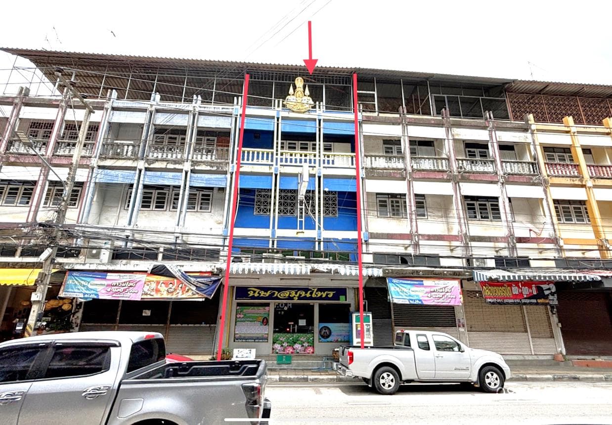 อาคารพาณิชย์หลังใหญ่ พื้นที่ใช้สอย 498 ตร.ม. 3 ห้องนอน 3 ห้องน้ำ ทำเลทองใจกลางเมืองราชบุรี จ.ราชบุรี