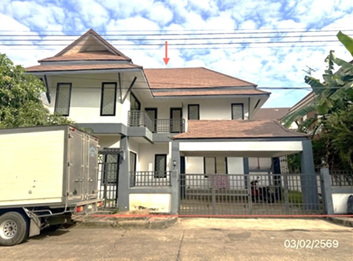 บ้านเดี่ยว 2 ชั้น หมู่บ้านรัตวรรณ (Baan Rattawan) ลำลูกกา-คลอง 4 พื้นที่กว้างขวาง สังคมคุณภาพ