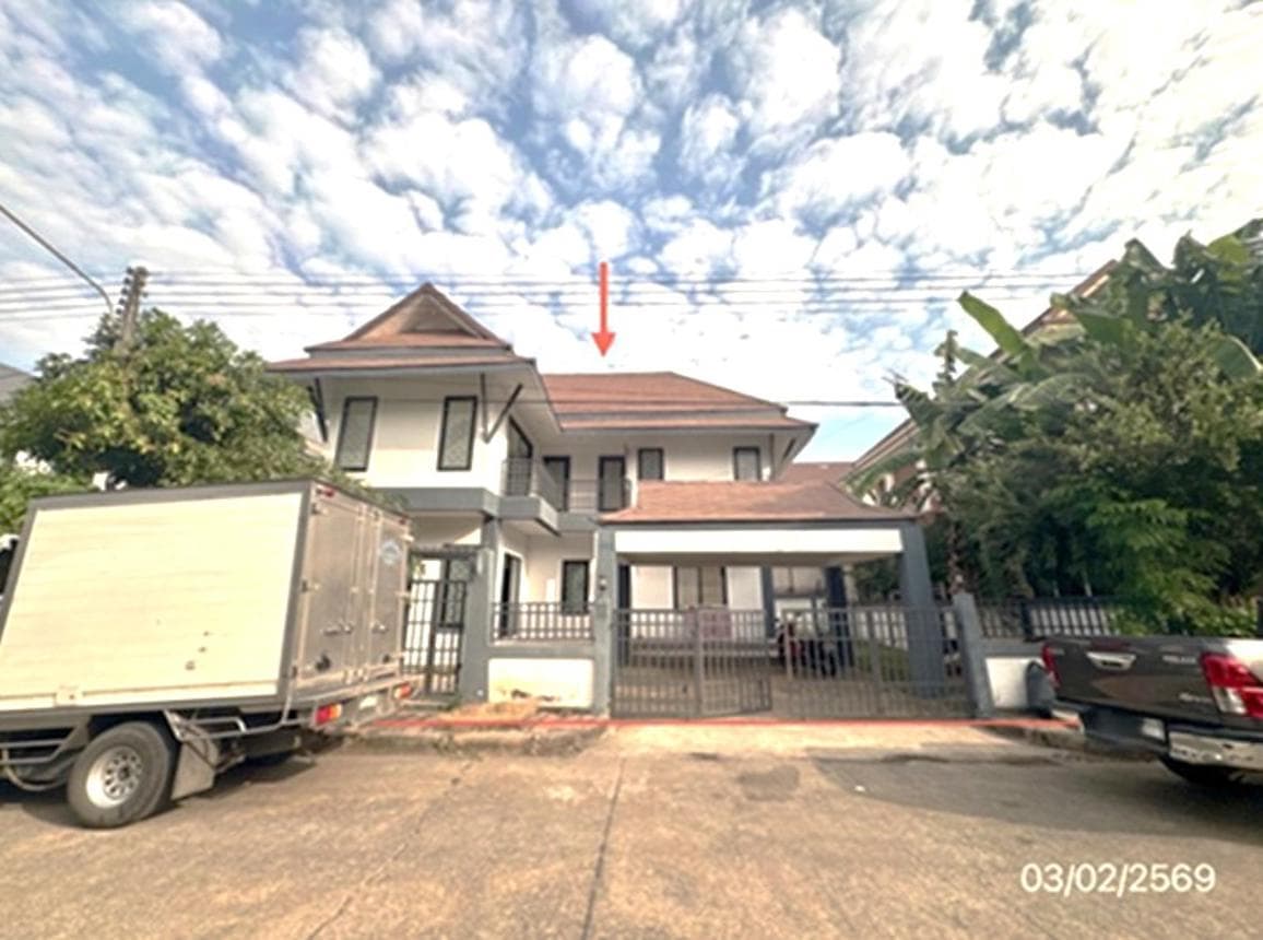 บ้านเดี่ยว 2 ชั้น หมู่บ้านรัตวรรณ (Baan Rattawan) ลำลูกกา-คลอง 4 พื้นที่กว้างขวาง สังคมคุณภาพ