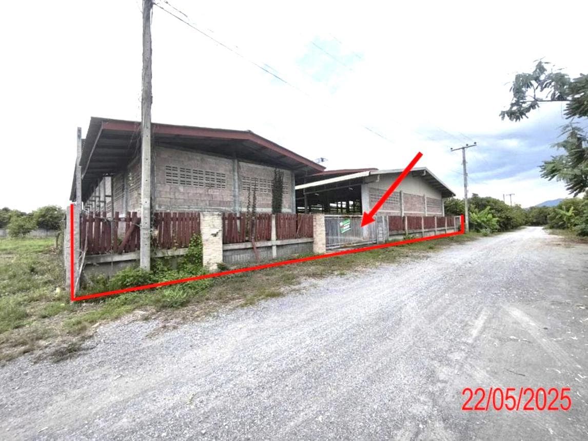 โกดัง พื้นที่ 180 ตร.ม. บนเนื้อที่ 95.1 ตร.ว. ทำเลศักยภาพ เหล่ายาว บ้านโฮ่ง ลำพูน