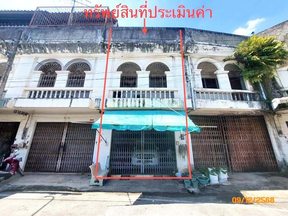 อาคารพาณิชย์ บ้านส้อง เวียงสระ สุราษฎร์ธานี 2 ห้องนอน 2 ห้องน้ำ พื้นที่ใช้สอย 153 ตร.ม. ทำเลค้าขายราคาล้านต้นๆ
