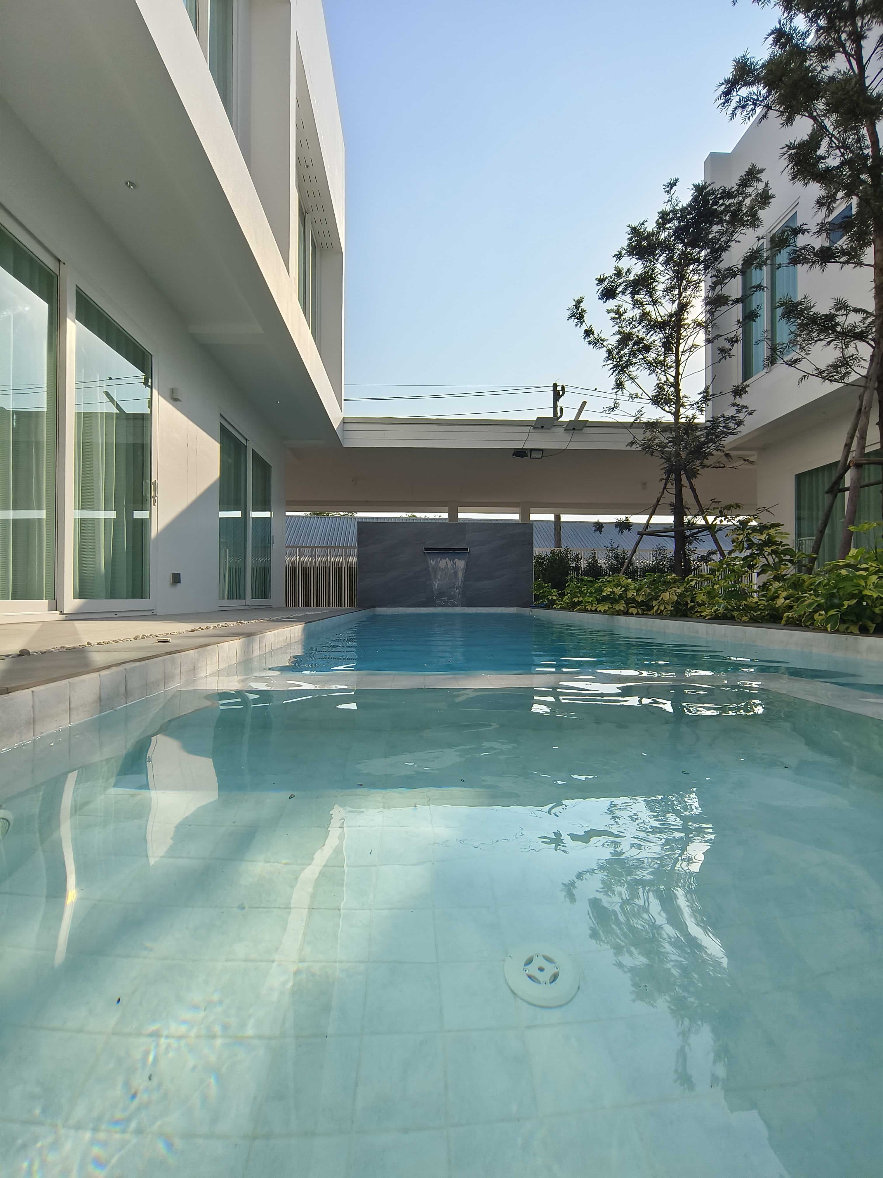 บ้านคู่ ดีไซน์ Modern Minimalist พร้อม Pool Villa และวิวดอยสุเทพแบบพาโนรามา