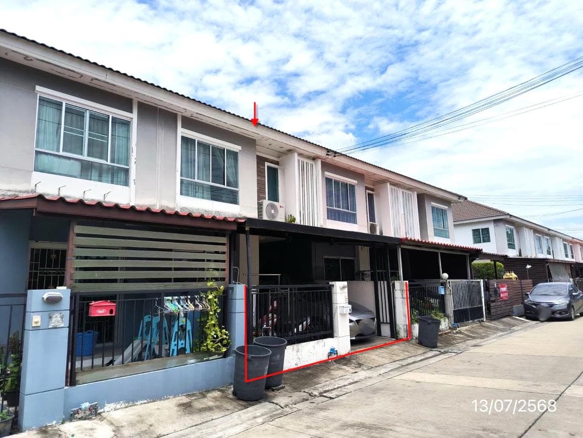 ขายทาวน์เฮ้าส์ พฤกษาวิลล์ 61 บางใหญ่-นครอินทร์ นนทบุรี พื้นที่ 102.6 ตร.ม. 3 ห้องนอน 2 ห้องน้ำ ทำเลดีใกล้รถไฟฟ้าสายสีม่วง