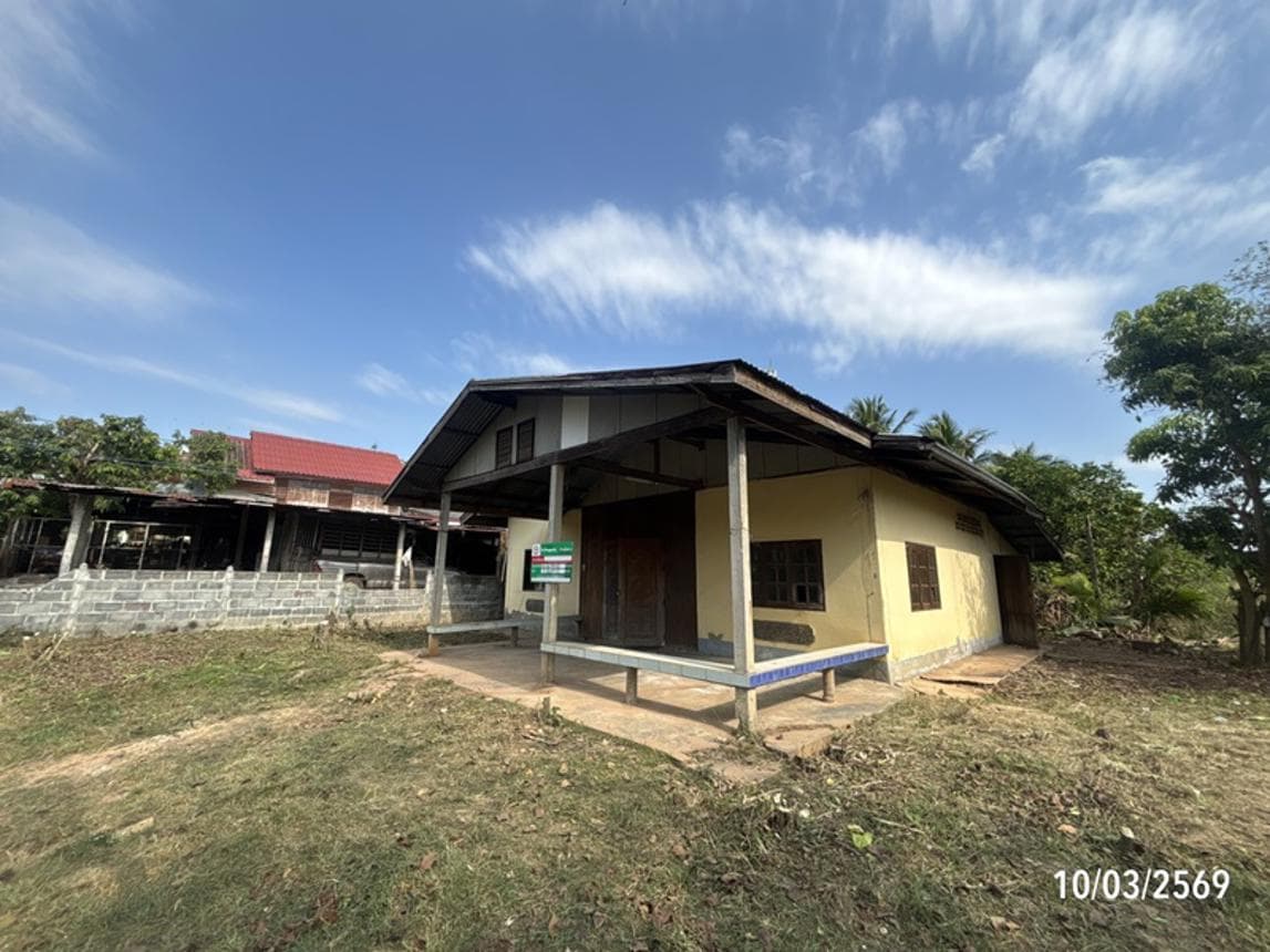 บ้านเดี่ยว ไทยเจริญ ปะคำ บุรีรัมย์ 1 ห้องนอน 1 ห้องน้ำ พื้นที่ 122.5 ตร.ม. ทำเลใจกลางชุมชน ราคา 2.2 ล้านบาท