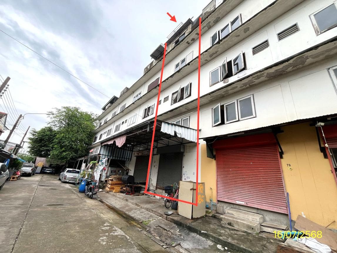 ขายอาคารพาณิชย์ เขตมีนบุรี กรุงเทพมหานคร ทำเลมีนบุรี เนื้อที่ 16 ตร.ว. พื้นที่ใช้สอย 192 ตร.ม. 2 ห้องนอน 3 ห้องน้ำ สภาพดี เหมาะสำหรับประกอบกิจการและลงทุน