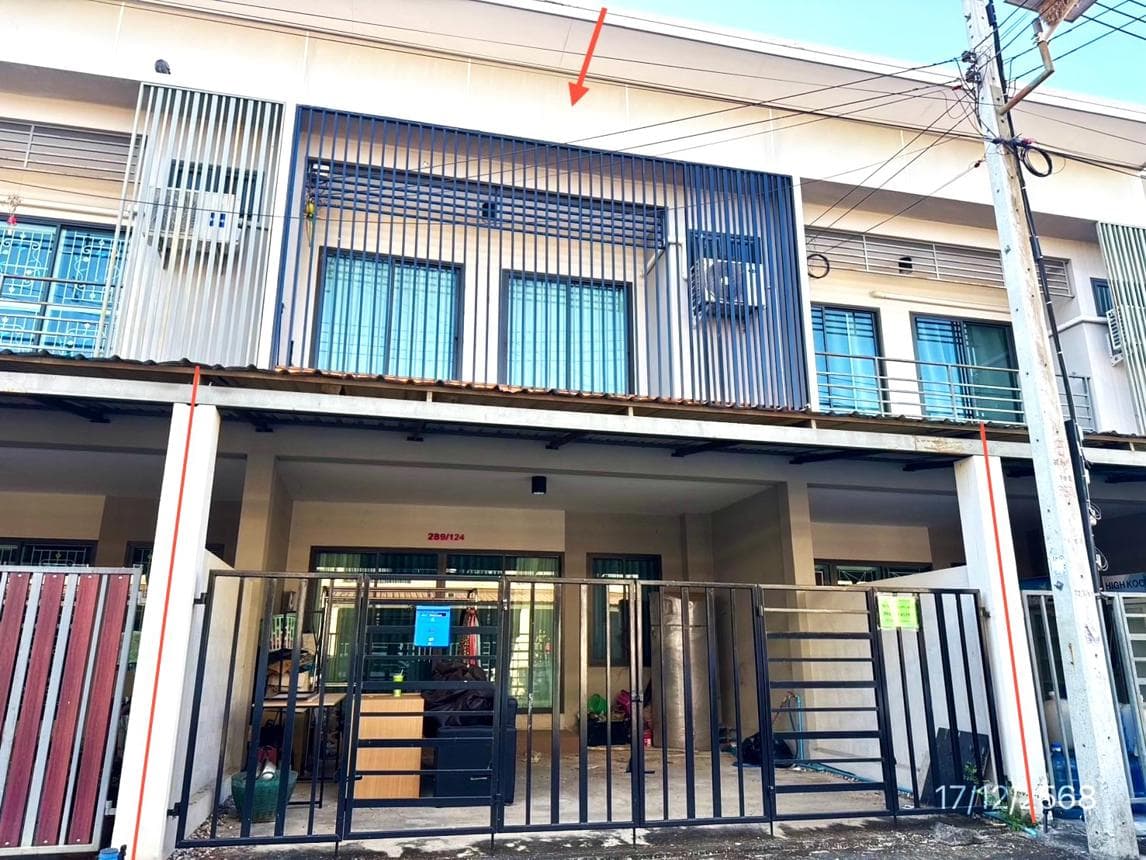 ขายทาวน์เฮ้าส์ โครงการรัชธานี 11 (Ratchathani 11) 3 ห้องนอน 2 ห้องน้ำ พื้นที่ใช้สอย 142.5 ตร.ม. ทำเลบึงน้ำรักษ์ ธัญบุรี ปทุมธานี คุ้มค่า