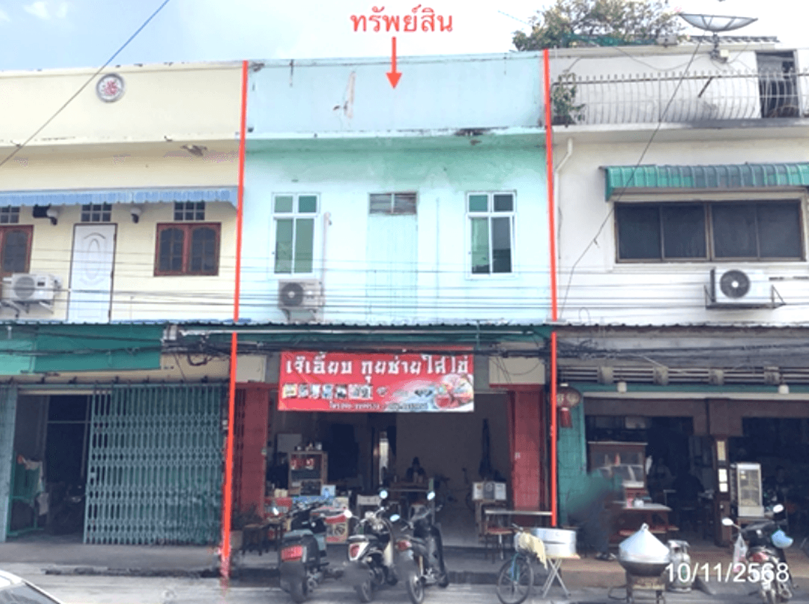 ขายอาคารพาณิชย์ใจกลางปากน้ำโพ เมืองนครสวรรค์ 1 ห้องนอน 2 ห้องน้ำ พื้นที่ใช้สอย 120 ตร.ม. ทำเลทองย่านการค้า เดินทางสะดวกที่สุด