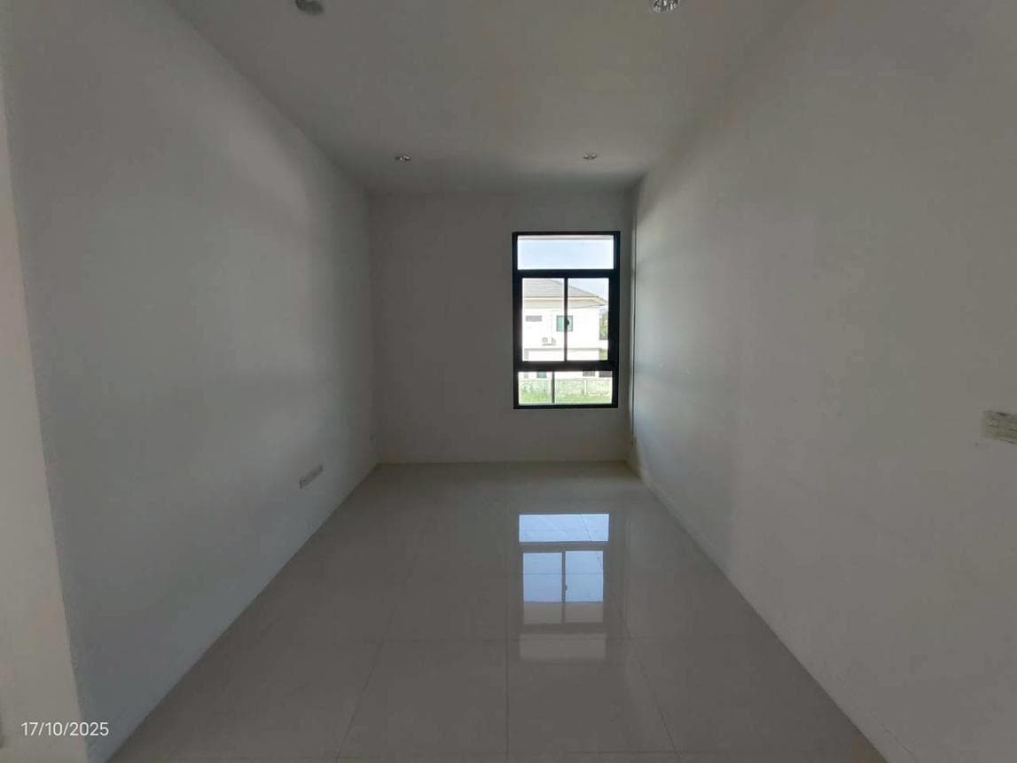 บ้านเดี่ยว กานนาดา หมากแข้ง เมืองอุดรธานี 3 ห้องนอน 3 ห้องน้ำ พื้นที่ใช้สอย 267.26 ตร.ม. บนที่ดินขนาดใหญ่ 96.1 ตร.ว. ทำเลพรีเมียมใจกลางเมือง ราคาพิเศษ 6.35 ล้าน