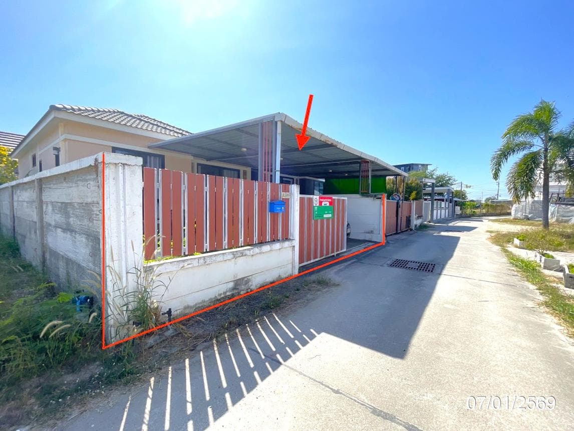 บ้านเดี่ยว มาบโป่ง พานทอง ชลบุรี 2 ห้องนอน 2 ห้องน้ำ พื้นที่ 117 ตร.ม. บนเนื้อที่ 49.3 ตร.ว. ทำเลดีราคา 2.45 ล้านบาท