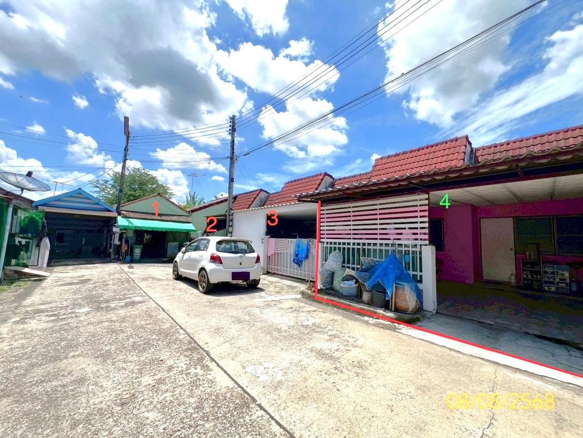 ทาวน์โฮม เรือนสุข 2 ลำผักกูด ธัญบุรี 1 ห้องนอน ราคาไม่ถึงล้าน ผ่อนสบายกว่าเช่า