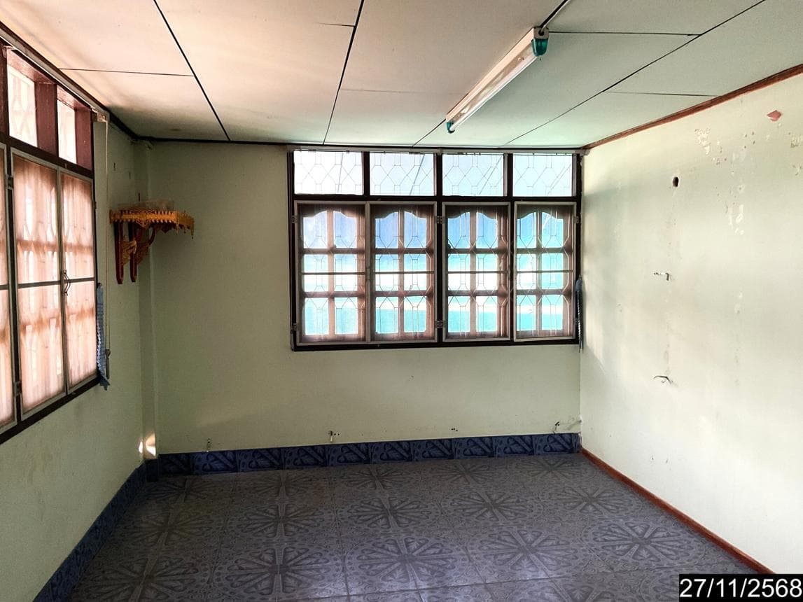 บ้านเดี่ยว กุดป่อง เมืองเลย เลย พื้นที่ 44 ตร.ว. พื้นที่ใช้สอย 189.5 ตร.ม. 3 ห้องนอน 2 ห้องน้ำ