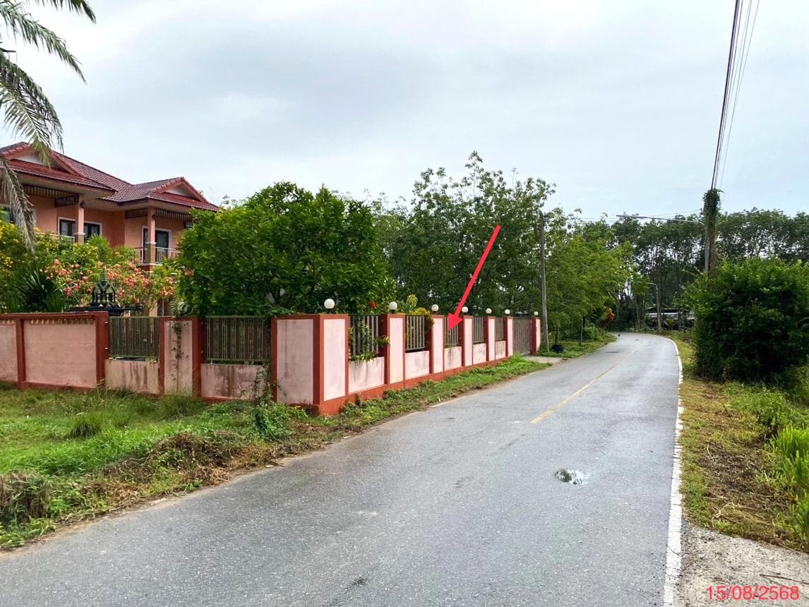 บ้านเดี่ยว กำแพงเพชร รัตภูมิ สงขลา 4 ห้องนอน 5 ห้องน้ำ พื้นที่ใช้สอยกว้างขวาง 246 ตร.ม. ทำเลดีบรรยากาศเป็นส่วนตัว เดินทางสะดวก ราคาพิเศษ 8.5 ล้าน