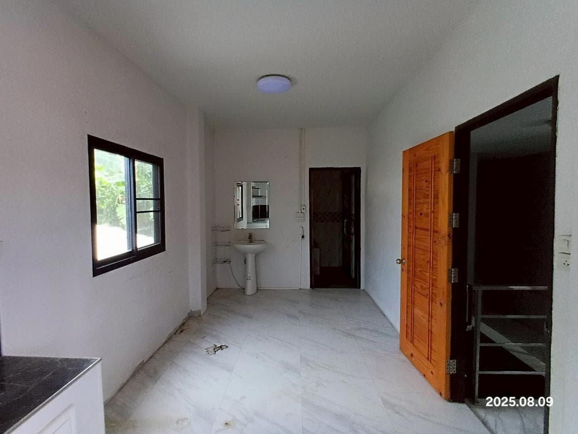 ขายบ้านเดี่ยว 3 ห้องนอน ท่าสาย เมืองเชียงราย พื้นที่ใช้สอยกว้างขวาง 215.5 ตร.ม.