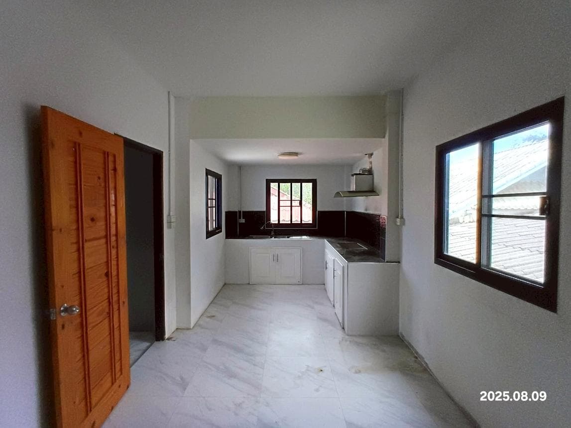 ขายบ้านเดี่ยว 3 ห้องนอน ท่าสาย เมืองเชียงราย พื้นที่ใช้สอยกว้างขวาง 215.5 ตร.ม.