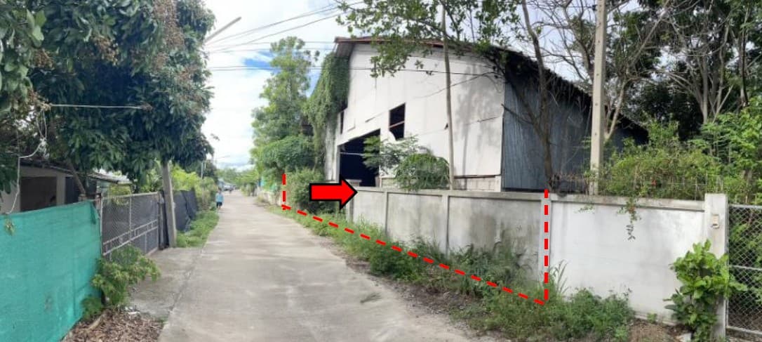 ที่ดินพร้อมสิ่งปลูกสร้าง สันป่าตอง เชียงใหม่