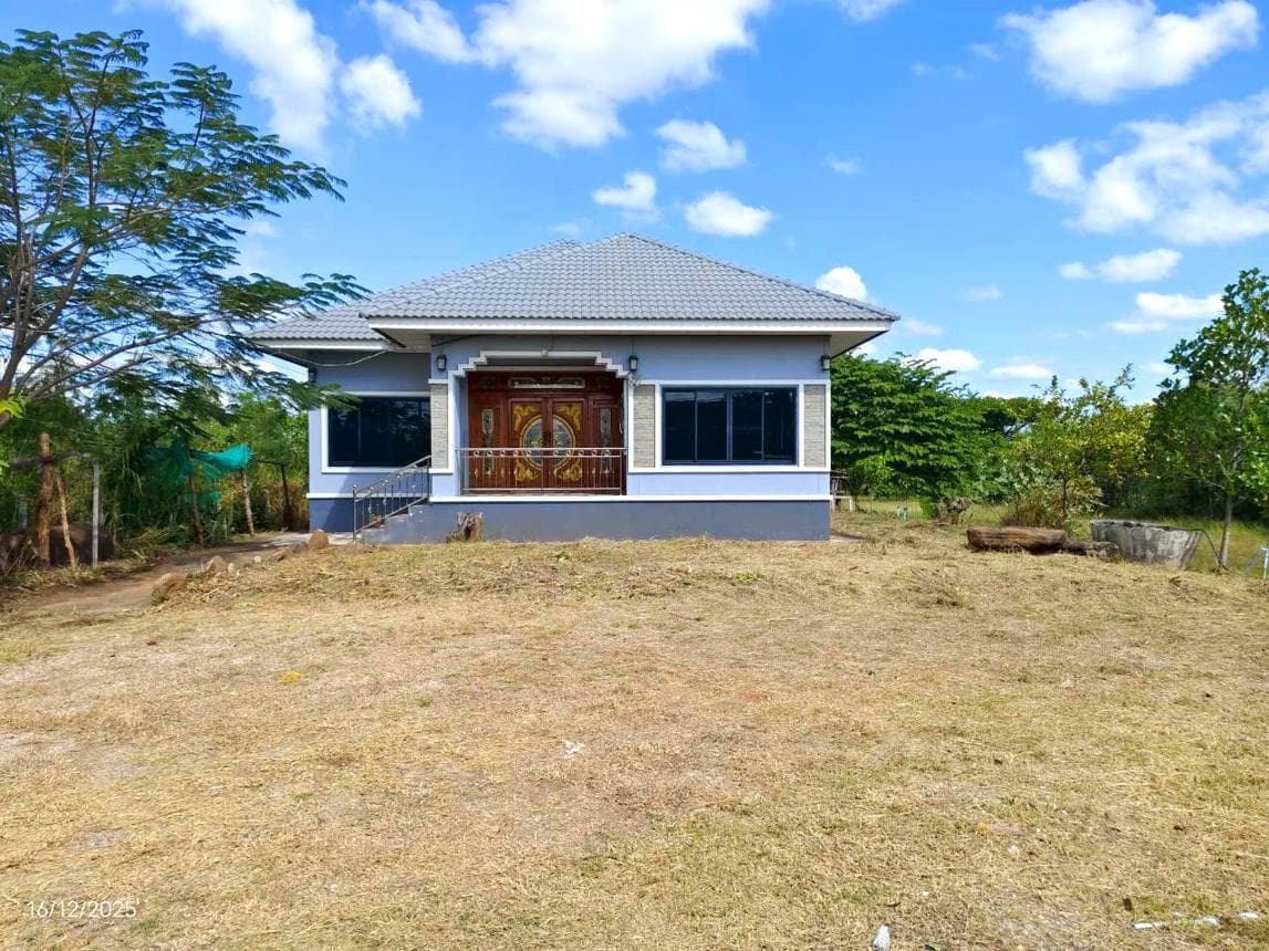 ขายบ้านเดี่ยวพร้อมโกดัง ขอนแก่น (อำเภอพล) 3 ห้องนอน พื้นที่กว้างขวาง 600 ตร.ว.