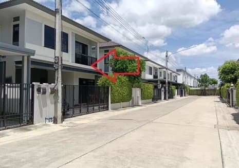 บ้านแฝด บริทาเนีย คูคต สเตชั่น ลำลูกกา-ปทุมธานี
