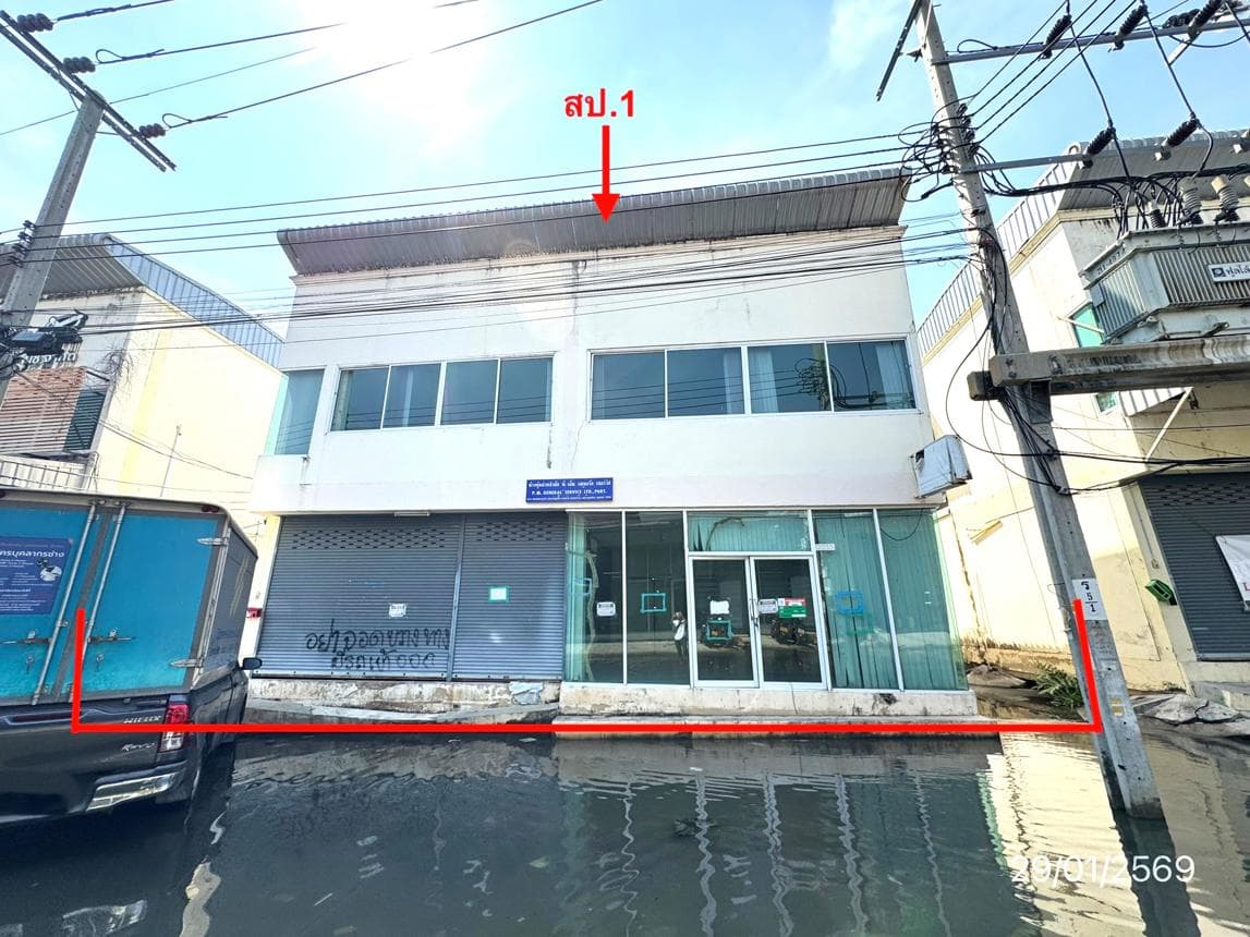 ขายอาคารพาณิชย์ เขตบางขุนเทียน กรุงเทพมหานคร ทำเลท่าข้าม เนื้อที่ 0.1 ตร.ว. พื้นที่ใช้สอย 324 ตร.ม. 3 ห้องน้ำ สภาพดี เหมาะสำหรับประกอบกิจการและลงทุน