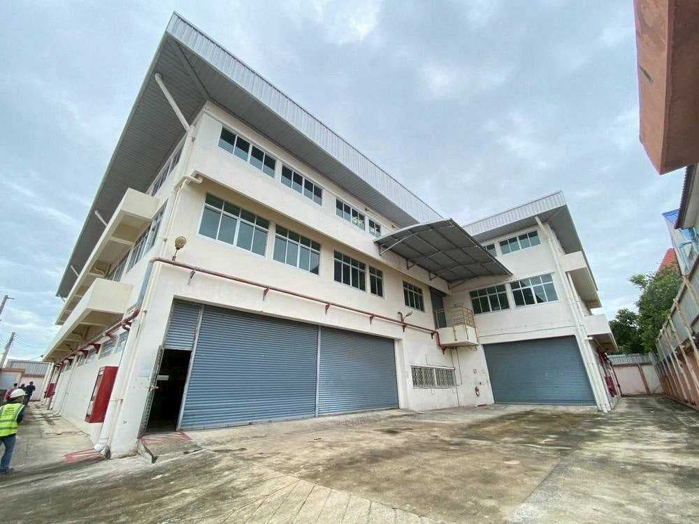 ขายอาคารโรงงาน / โกดัง พร้อมสำนักงาน 3 ชั้น บางจาก พระประแดง สมุทรปราการ 60 ล้านบาท