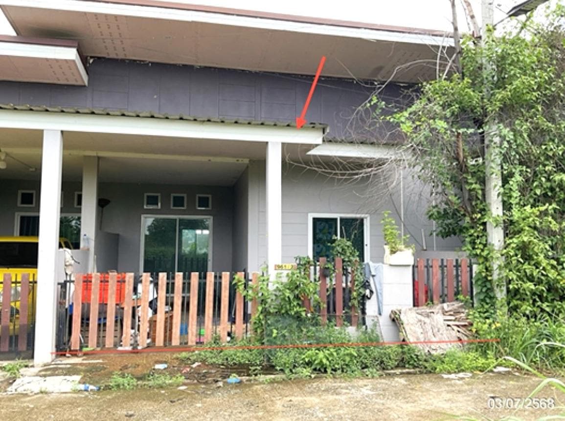 ทาวน์เฮ้าส์ พอเพียง ท่าตูม ศรีมหาโพธิ ปราจีนบุรี 2 ห้องนอน 2 ห้องน้ำ 72 ตร.ม. ทำเลดีใกล้แหล่งงานนิคมอุตสาหกรรม ราคาล้านต้นๆ