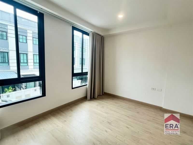 ขายทาวน์โฮม / โฮมออฟฟิศ 3 ชั้น บางนา ไบรตัน บางนา กม.26 ใกล้ทางด่วน