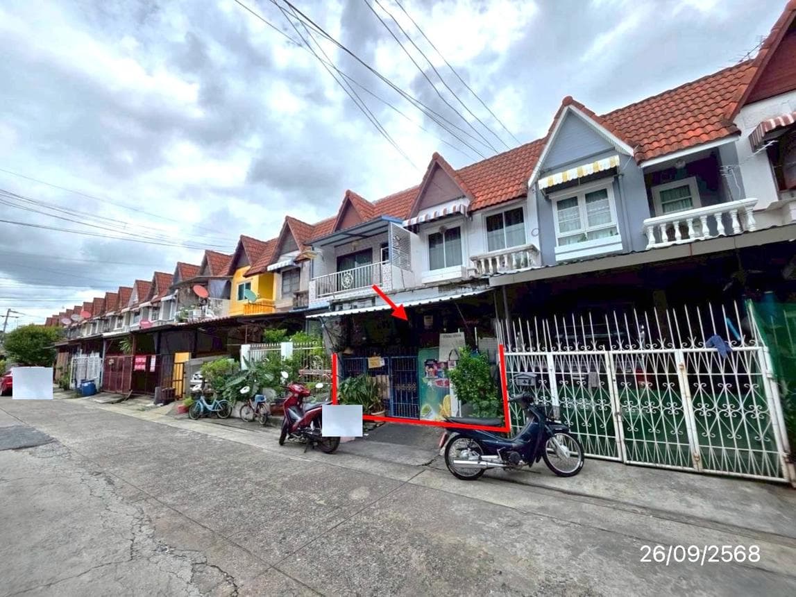 ทาวน์โฮม ธรรมสาธิต วิลล่า สุขุมวิท 101/1 สเปซกว้าง 104 ตร.ม. ทำเลเมืองราคาดี 2.26 ล้าน