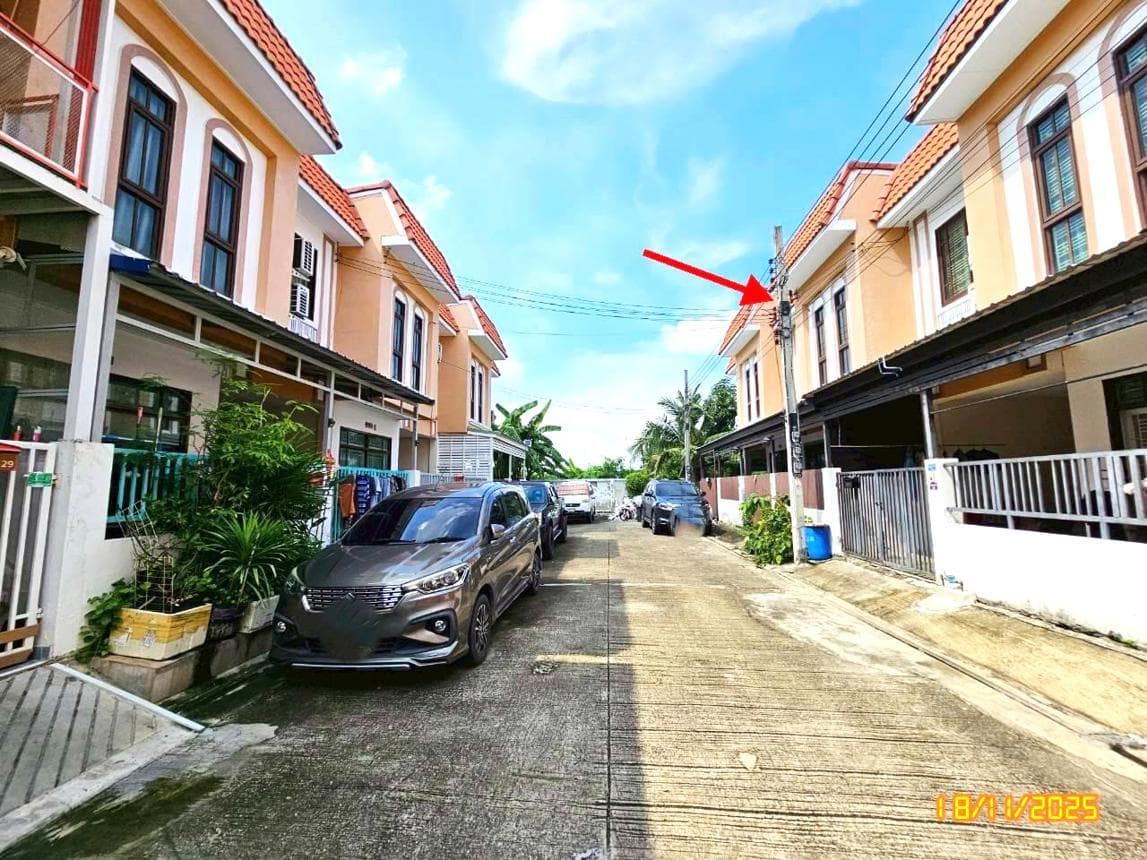 ขายทาวน์เฮ้าส์ สิรินทาวน์ 3 (Sirin Town 3) บ้านคลองสวน พระสมุทรเจดีย์ 6 ห้องนอน ไซส์ใหญ่ พื้นที่กว้าง 49.6 ตร.ว.