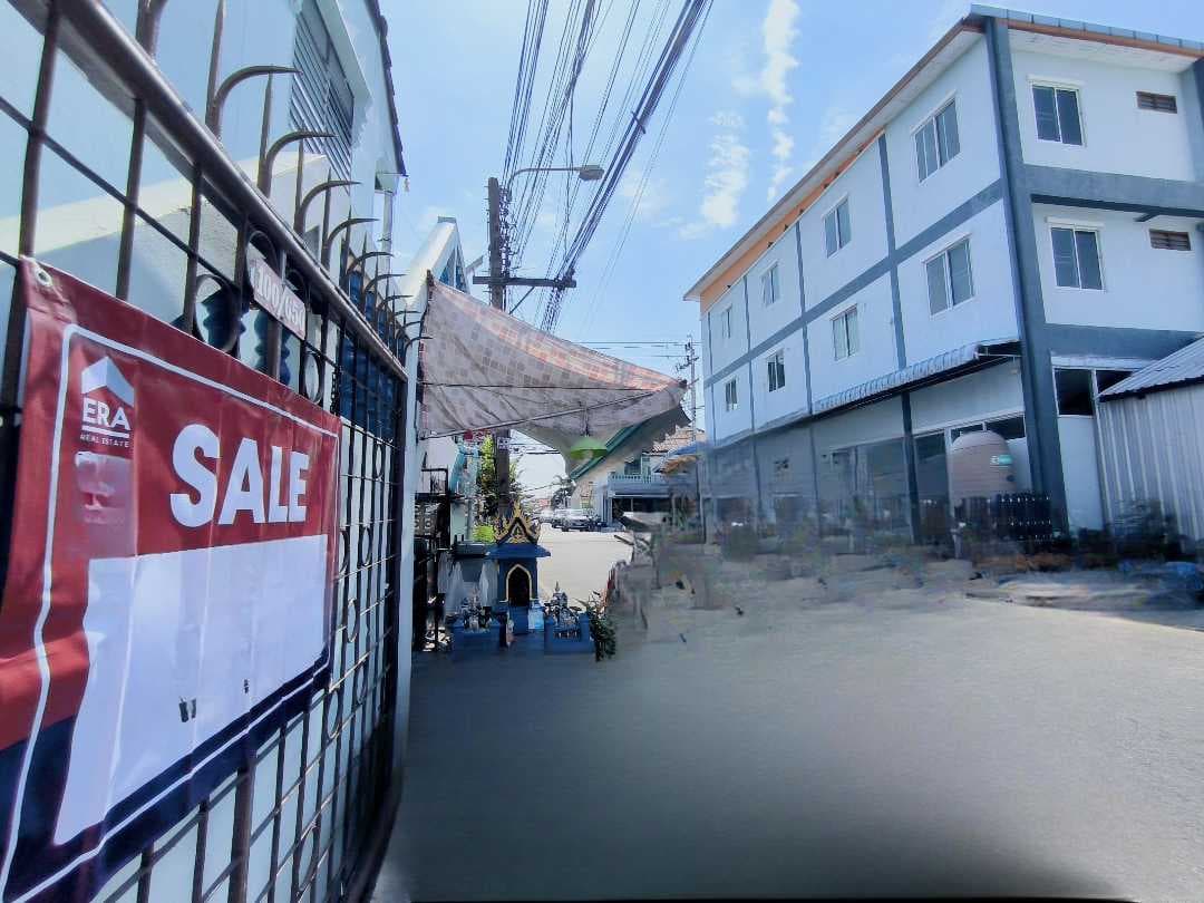 อพาร์ทเม้นต์ 2 ชั้น จำนวน 12 ห้อง ต.บางเมือง อ.เมืองสมุทรปราการ จ.สมุทรปราการ ราคา 4,500,000 บาท
