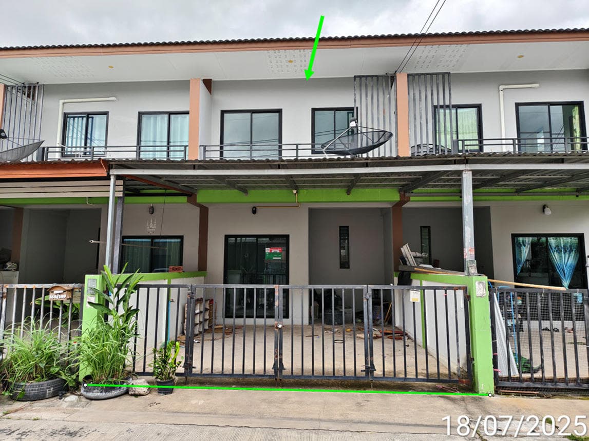 ทาวน์โฮม จักรวาล แลนด์ แอนด์ เฮ้าส์ (Chakkrawan Land & House) ปลวกแดง-มาบยางพร 2 ห้องนอน สเปซกว้าง ทำเลดีใกล้แหล่งงาน