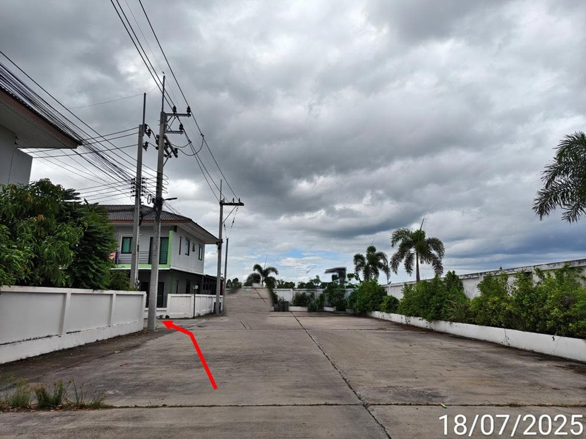 ทาวน์โฮม จักรวาล แลนด์ แอนด์ เฮ้าส์ (Chakkrawan Land & House) ปลวกแดง-มาบยางพร 2 ห้องนอน สเปซกว้าง ทำเลดีใกล้แหล่งงาน