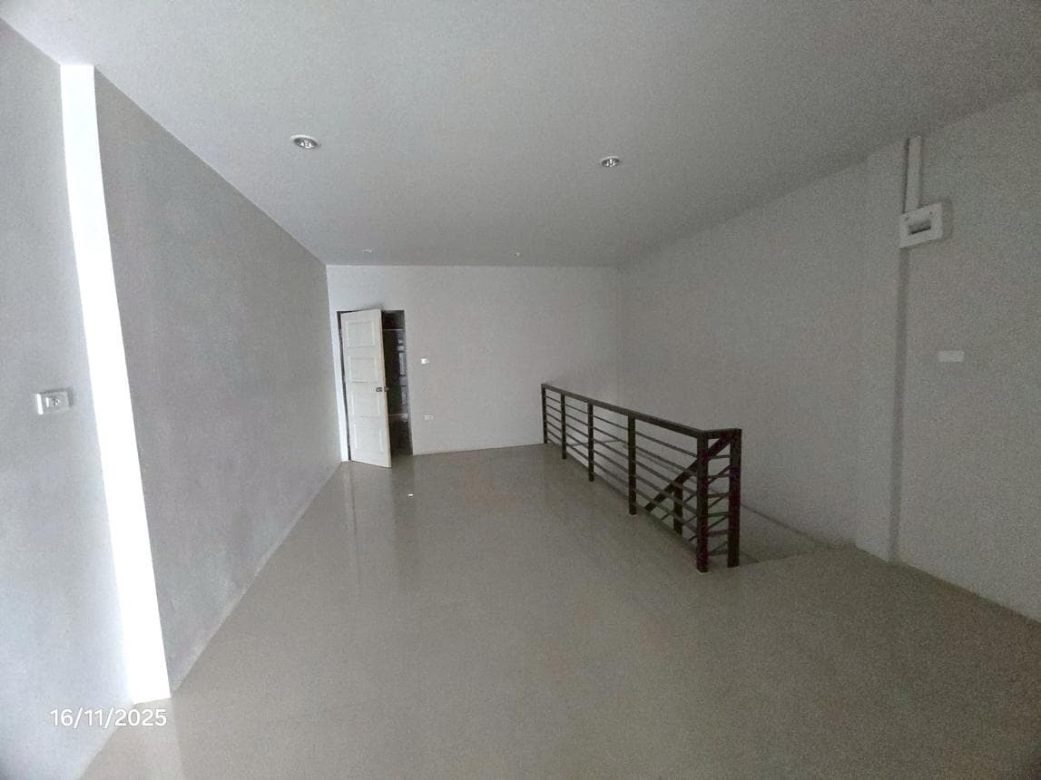 อาคารพาณิชย์ 4 ห้องนอน พื้นที่ 234 ตร.ม. ทำเลศักยภาพ ศิลา เมืองขอนแก่น ขอนแก่น