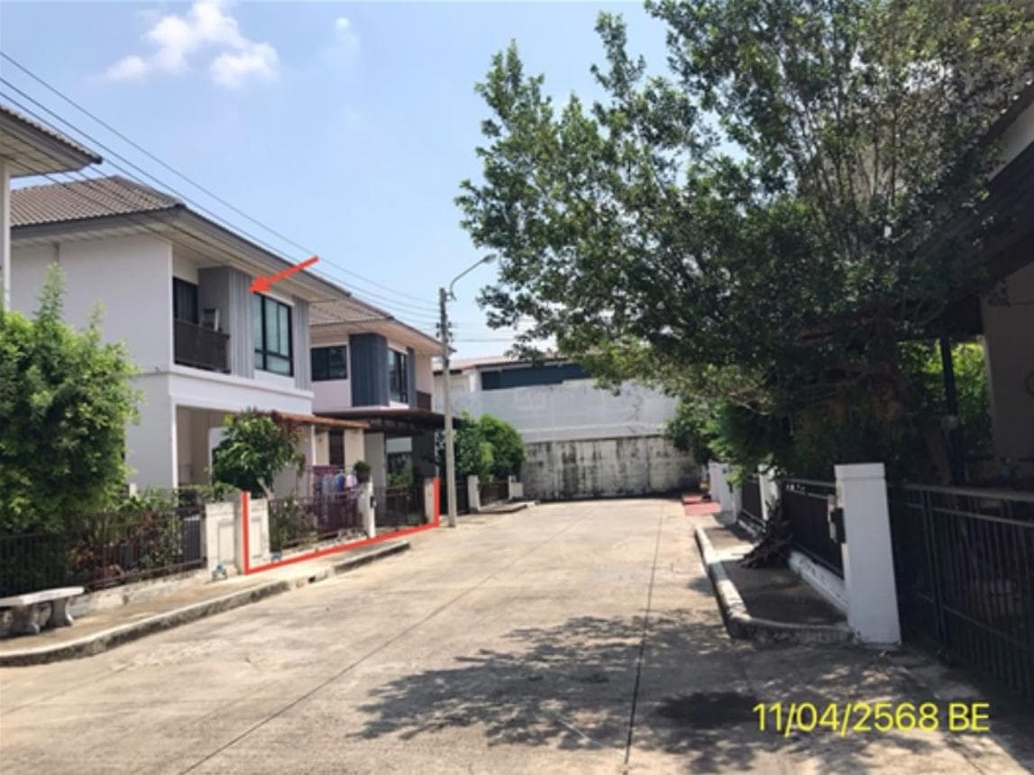 บ้านเดี่ยว โมดิ วิลล่า ปิ่นเกล้า-วงแหวน ศาลากลาง บางกรวย นนทบุรี 3 ห้องนอน 2 ห้องน้ำ พื้นที่ 118.8 ตร.ม. ทำเลดีเดินทางสะดวกเชื่อมต่อปิ่นเกล้า ราคาคุ้มค่า