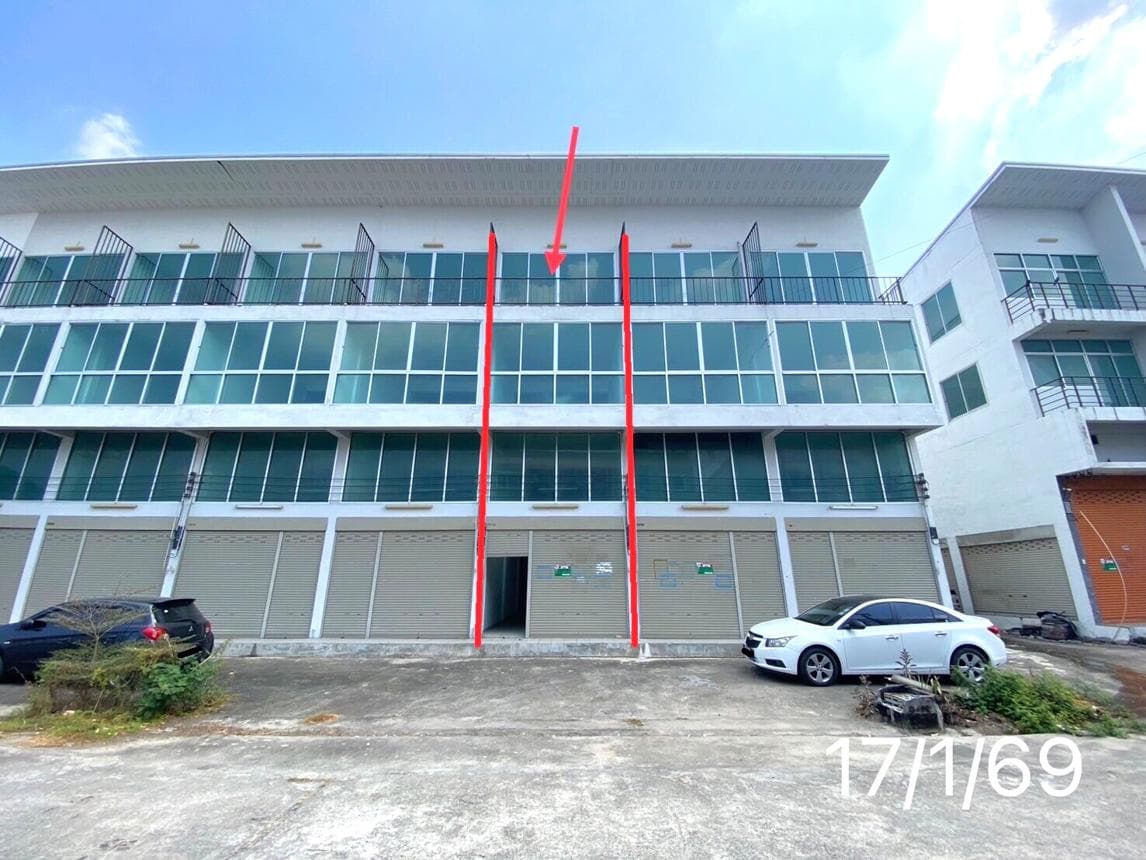 อาคารพาณิชย์ อาร์ พี เพลส 2 บางใหญ่ นนทบุรี พื้นที่ใช้สอย 188 ตร.ม. ทำเลค้าขาย