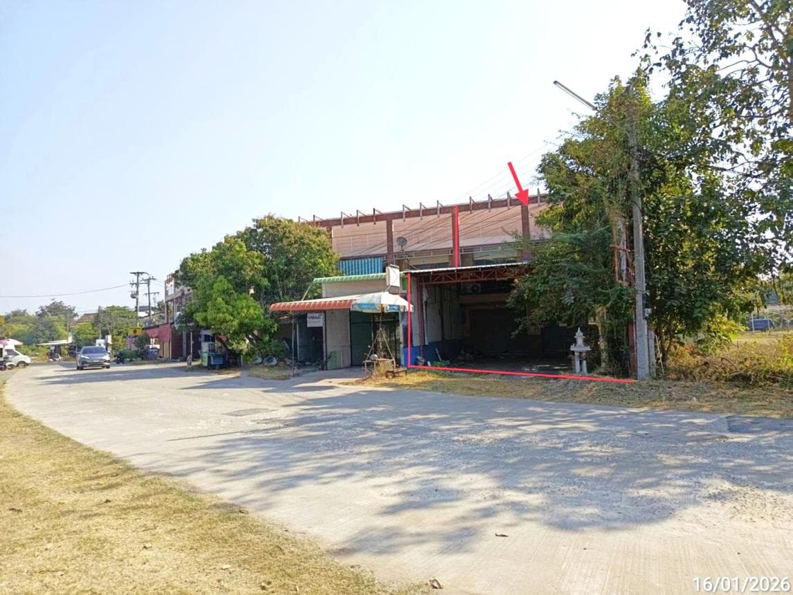 ขายอาคารพาณิชย์ 3 ชั้น ทำเลทองย่านเศรษฐกิจ ในเมืองบุรีรัมย์ พื้นที่ใช้สอย 270 ตร.ม. 6 ห้องนอน เหมาะทำธุรกิจและอยู่อาศัย
