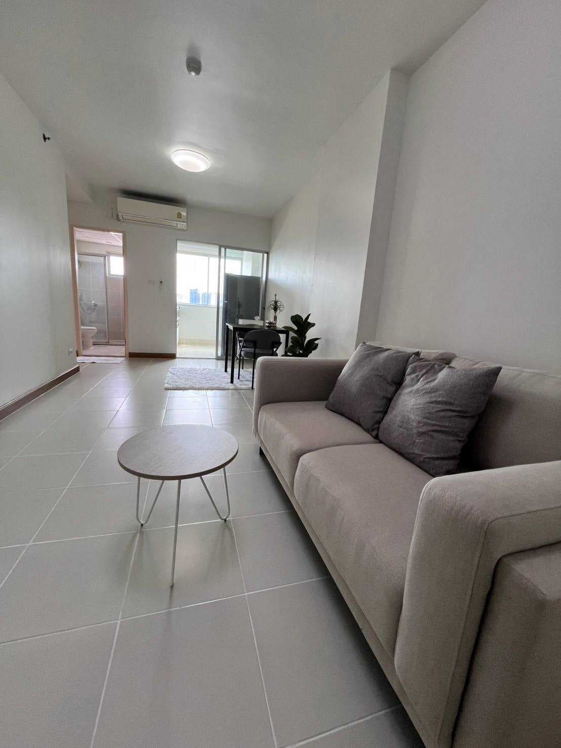 ขายด่วน พร้อมผู้เช่า Supalai Park Ratchayothin 49 ตรม. ชั้น 29 ใกล้ BTS รัชโยธิน, วิวเมือง**Fully Furnished**