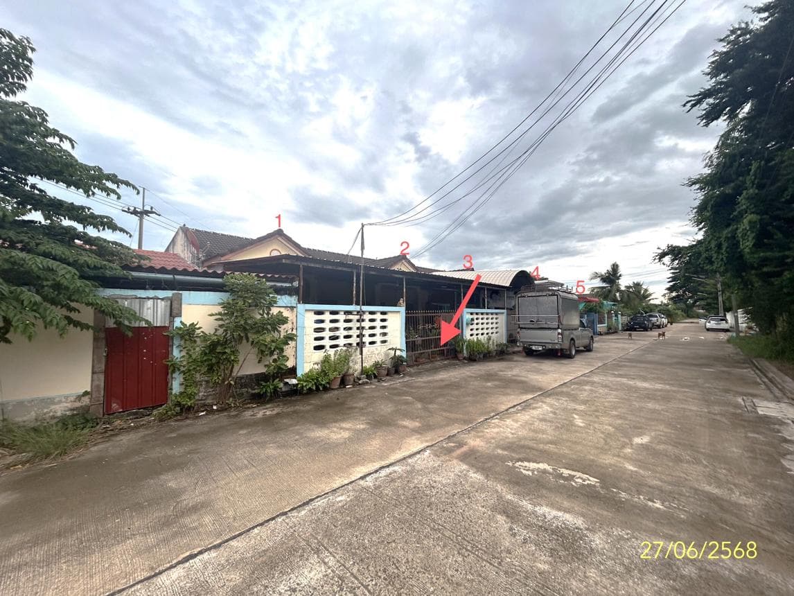 ขายบ้านเดี่ยว โพธิ์ เมืองศรีสะเกษ 4 ห้องนอน พื้นที่กว้าง 81 ตร.ว. ทำเลเมืองราคาคุ้มค่า