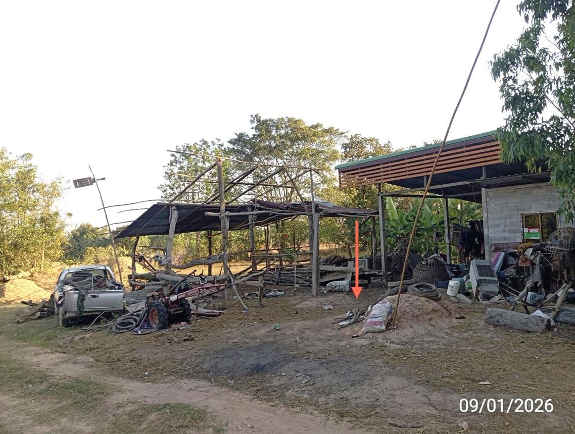 บ้านเดี่ยว ตรวจ ศรีณรงค์ สุรินทร์ 1 ห้องนอน พื้นที่ 56 ตร.ม. บนที่ดิน 31.7 ตร.ว. ทำเลสงบ บรรยากาศเป็นกันเอง ราคาไม่ถึงห้าแสน