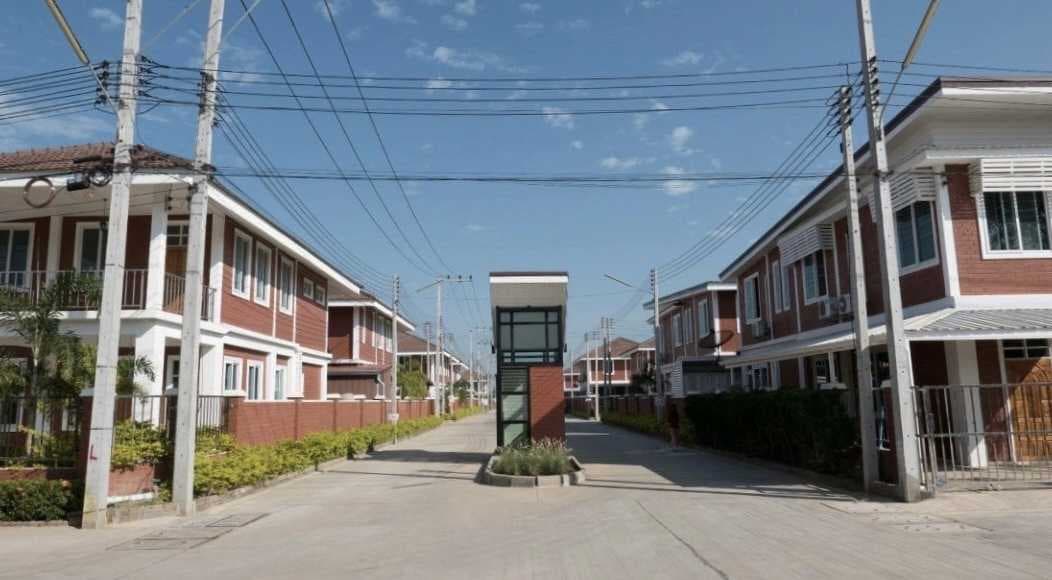บ้านในหมู่บ้านพิษณุชัยปาร์ค (ท่าทอง) พิษณุโลก ทำเลดี คุ้มค่าทุกการลงทุนเพื่อคุณภาพชีวิตที่ดีกว่า