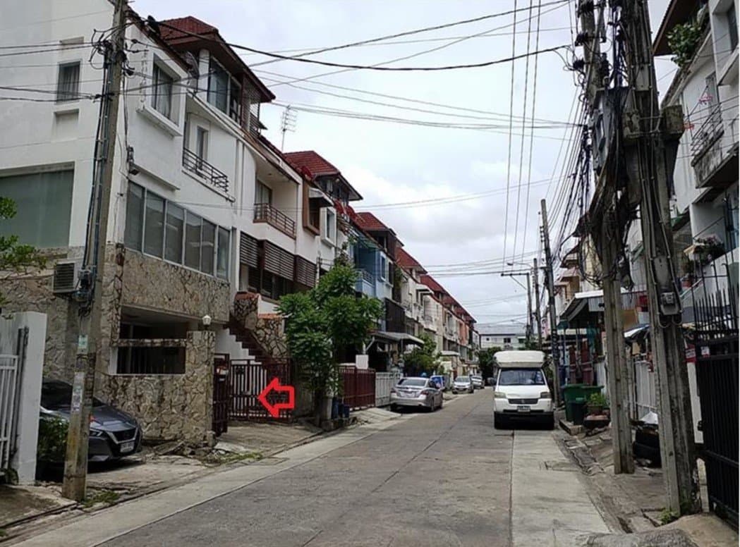 ทาวน์เฮ้าส์ สินธานี รัชดา-ลาดพร้าว 80 วังทองหลาง