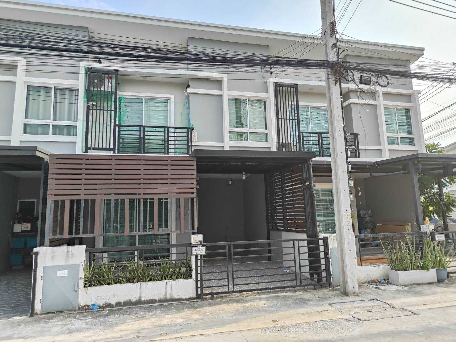 ขายบ้านทาวน์เฮ้าท์ 2 ชั้น โครงการ นิรันทร์ วิวล์ 59