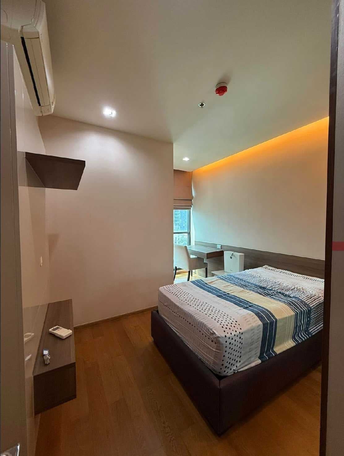 ขายคอนโด ดิ แอดเดรส สาทร 70 ตรม. Fully Furnished *วิวแม่น้ำเจ้าพระยา*