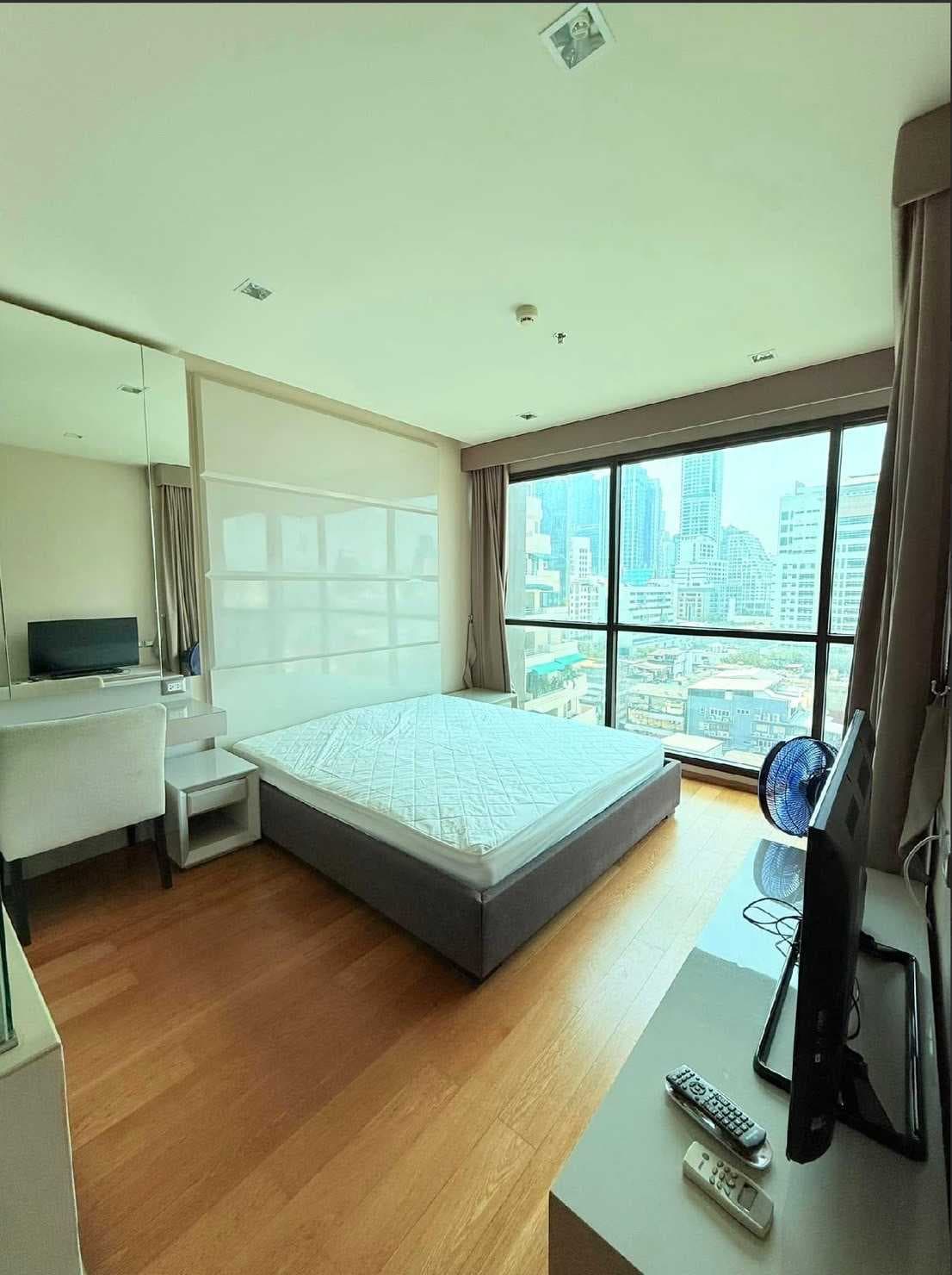 ขายคอนโด ดิ แอดเดรส สาทร 70 ตรม. Fully Furnished *วิวแม่น้ำเจ้าพระยา*