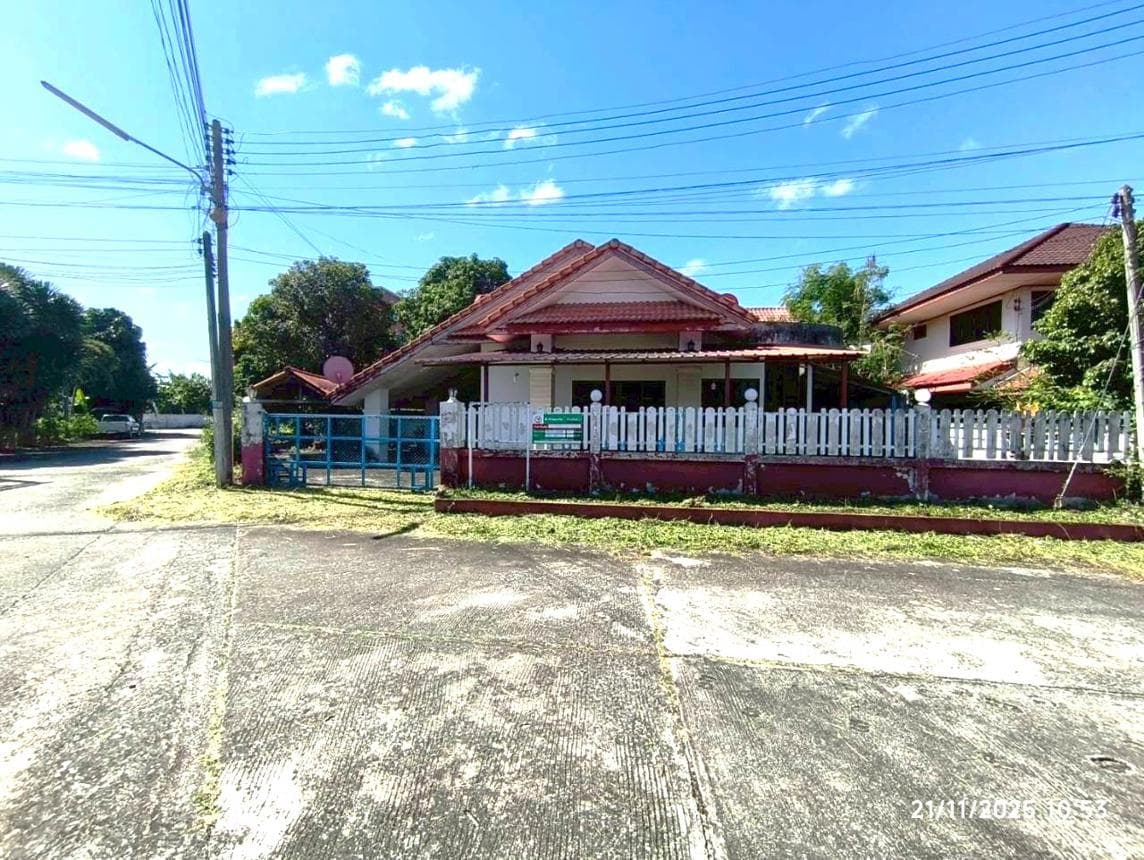 ขายบ้านเดี่ยว ธนภูมิ วิลล่า เมืองเชียงราย เชียงราย ทำเลบ้านดู่ เนื้อที่ 23 ตร.ว. พื้นที่ใช้สอย 226 ตร.ม. 5 ห้องนอน 3 ห้องน้ำ สภาพดี พร้อมอยู่