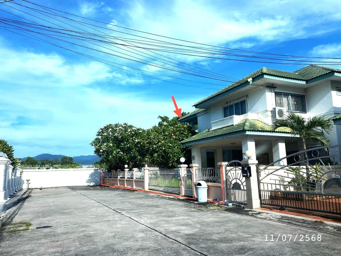 ขายบ้านเดี่ยว บ้านปิยวัฒน์ เสม็ด เมืองชลบุรี 3 ห้องนอน พื้นที่กว้าง 342.85 ตร.ม. ทำเลคุณภาพใจกลางเมือง